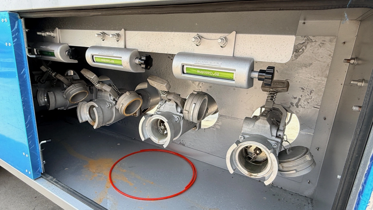 3 axle fuel tanker trailer 3 axle fuel tanker trailer