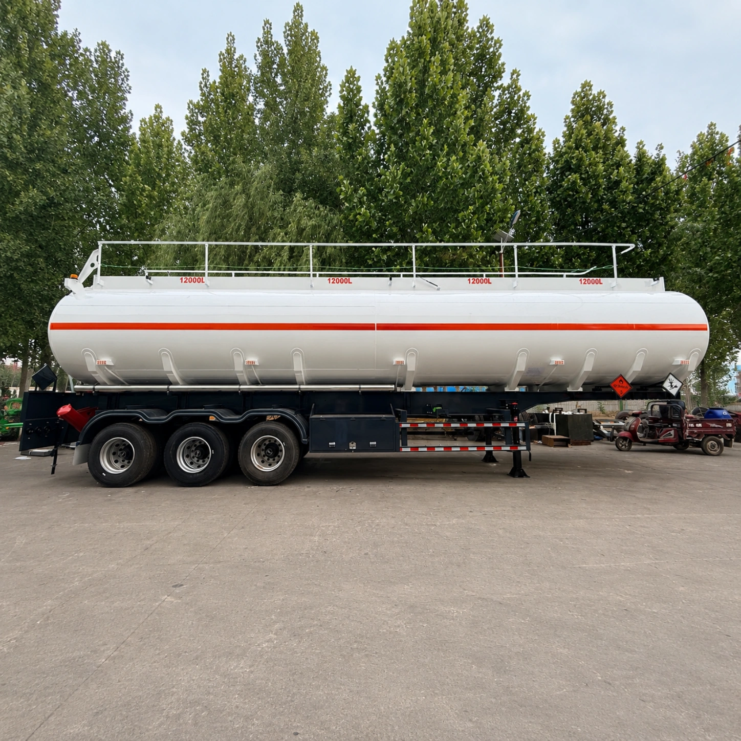 3 axle fuel tanker trailer 3 axle fuel tanker trailer